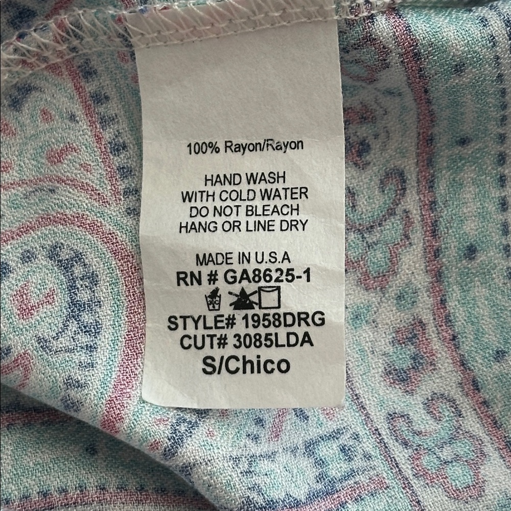 NWT RENEE C Kailano V- Neck Tunic in a Teal Green and White Paisley Size Small. - Picture 10 of 13